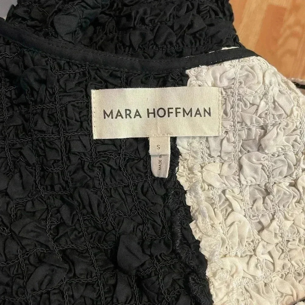 Mara Hoffman Black and White Colorblock Textured Long Sleeve Dress - Picture 5 of 8